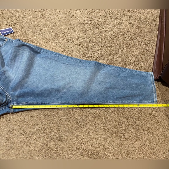 American Eagle Womens High Rise Mom Jean Size 20R Stretch Medium Wash Denim NWOT - Picture 2 of 9